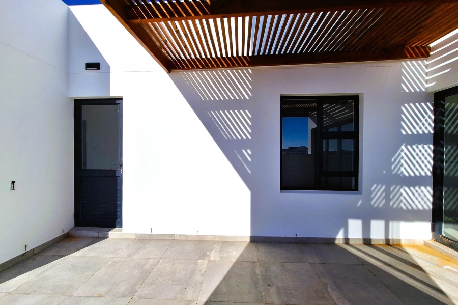 3 Bedroom Property for Sale in Brittania Beach Estate Western Cape